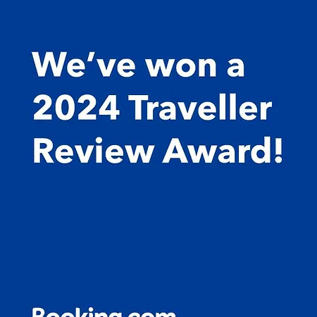 George Przy Stadionie Narodowym * Варшава